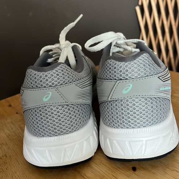 Comfy Tennis Shoes by ASICS - Picture 7 of 12